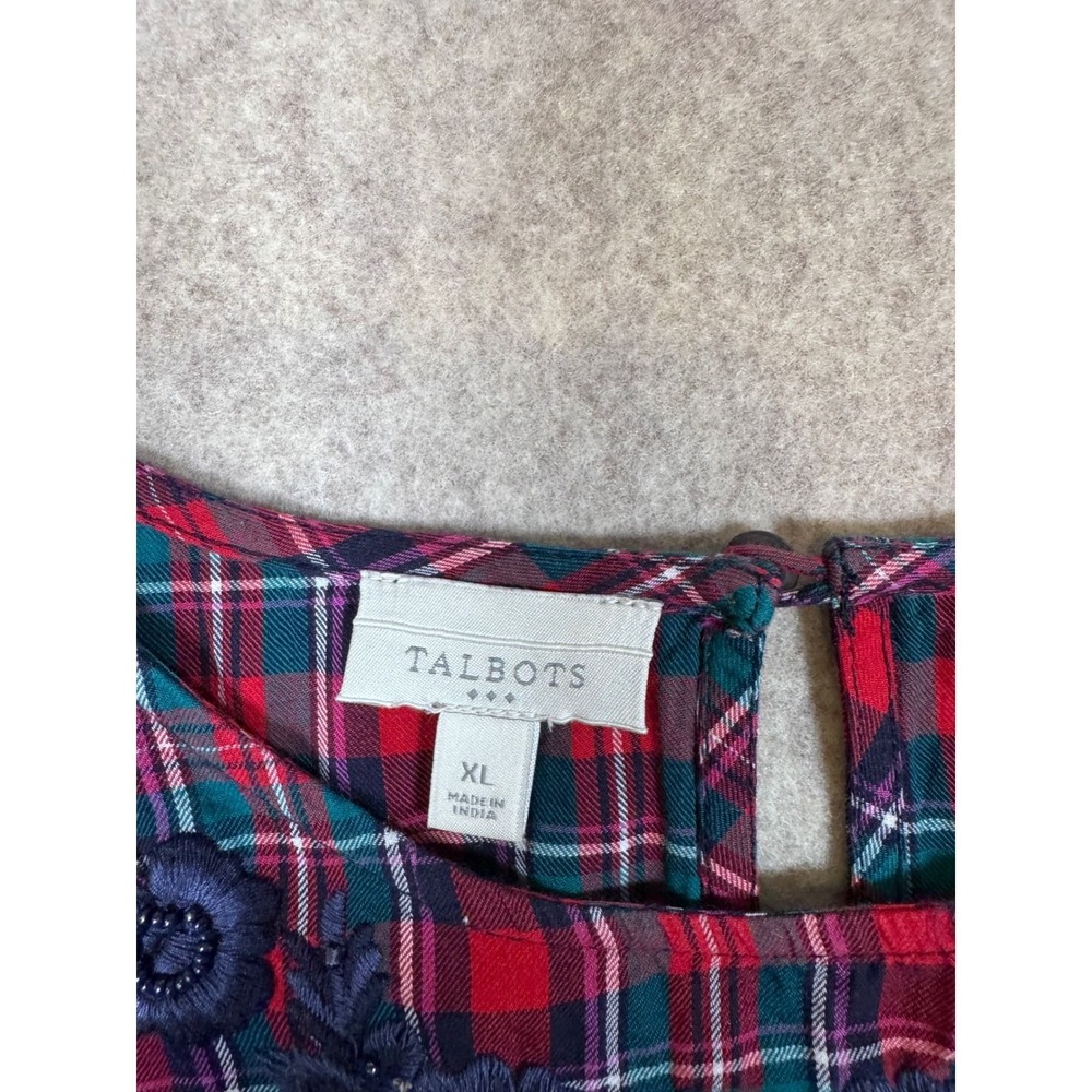 k91. Talbots XL Red Navy Plaid Short Sleeve Blouse Beaded Floral Neckline Top - Picture 3 of 5